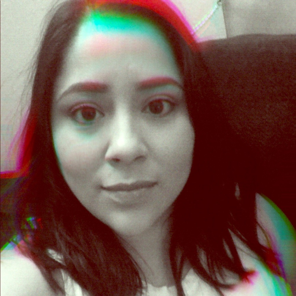 Meet your Posher, Lorane